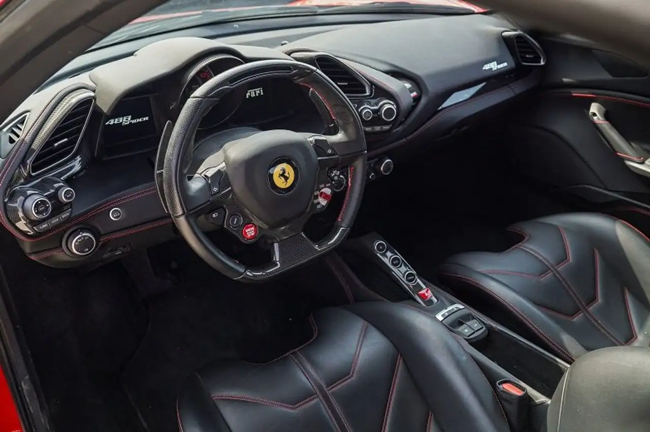 Ferrari 488