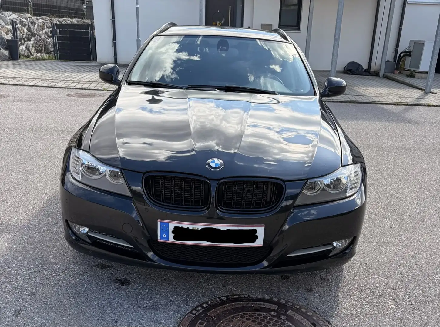 BMW 318 318i Touring Schwarz - 2