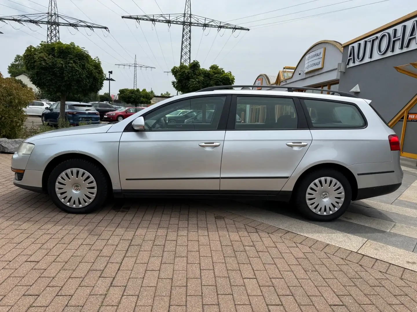 Volkswagen Passat Variant |SHZ|Scheckheftgepflegt|Klima Ezüst - 2