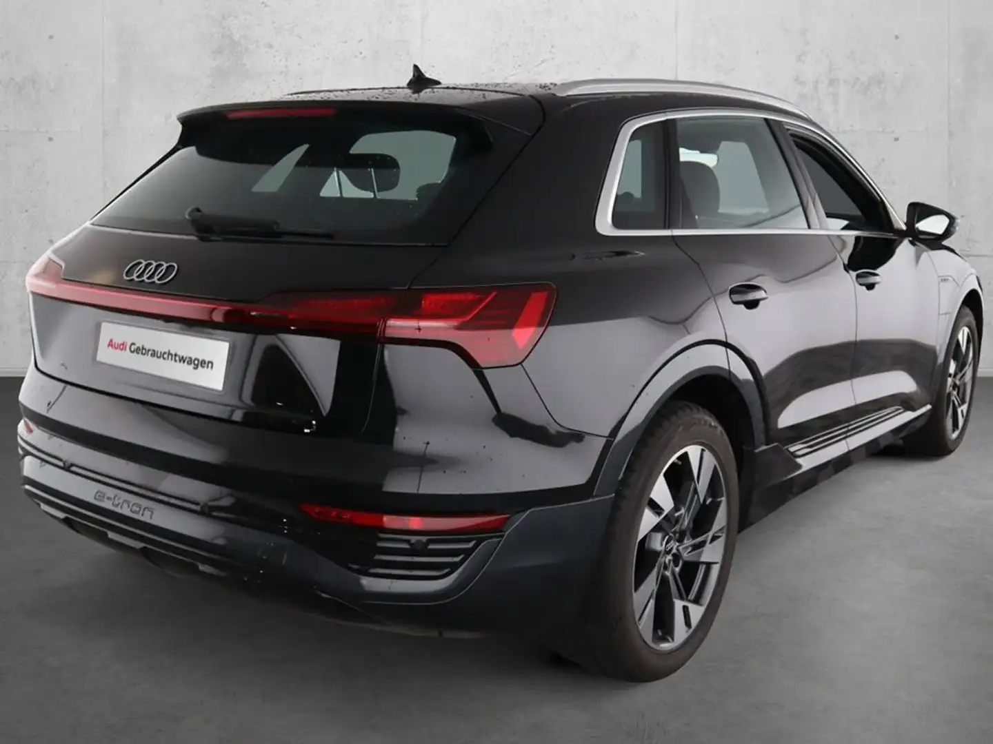 Audi Q8 e-tron advanced 55 qu. HUD Matrix 20´ 360 ACC Schwarz - 2