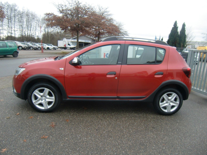 Dacia Sandero II Stepway Celebration/Navi/Automatik — photo 3