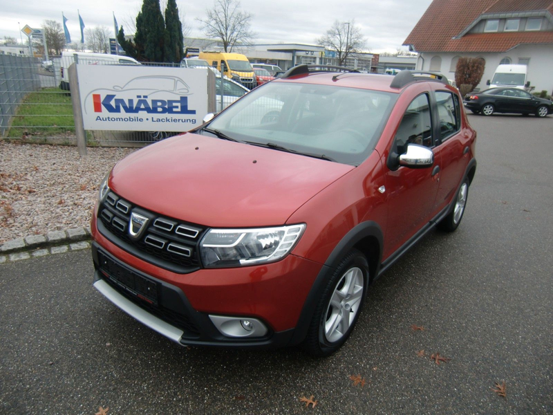 Dacia Sandero II Stepway Celebration/Navi/Automatik