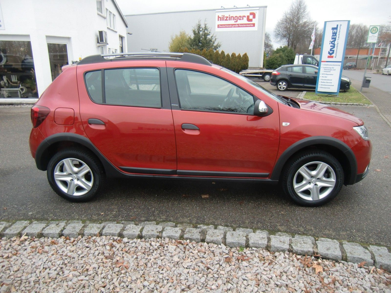 Dacia Sandero II Stepway Celebration/Navi/Automatik — photo 4