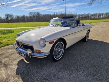 MGB Cabrio met Overdrive