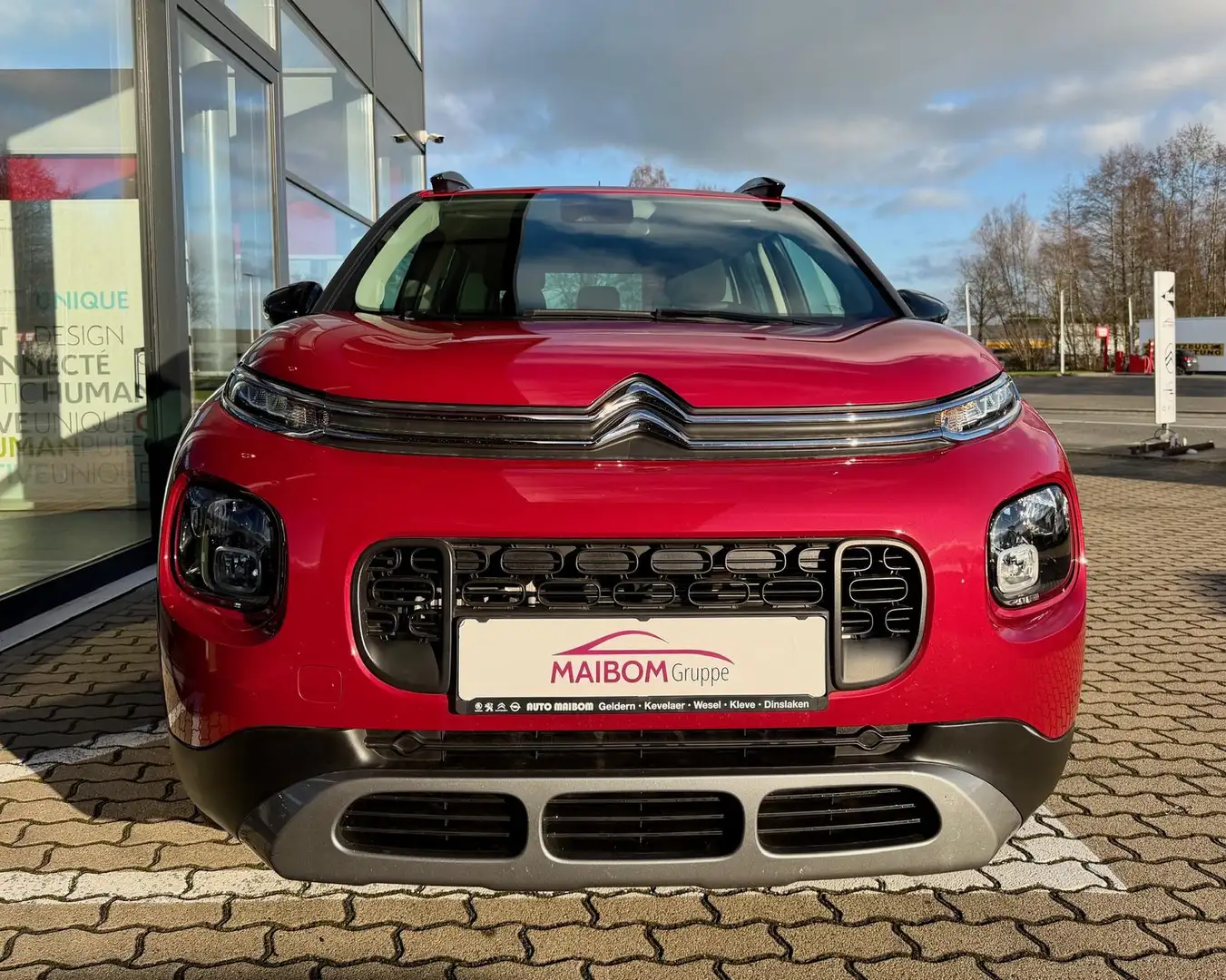 Citroen C3 Aircross Feel! Zahnriemen neu, AHK, Rot - 1