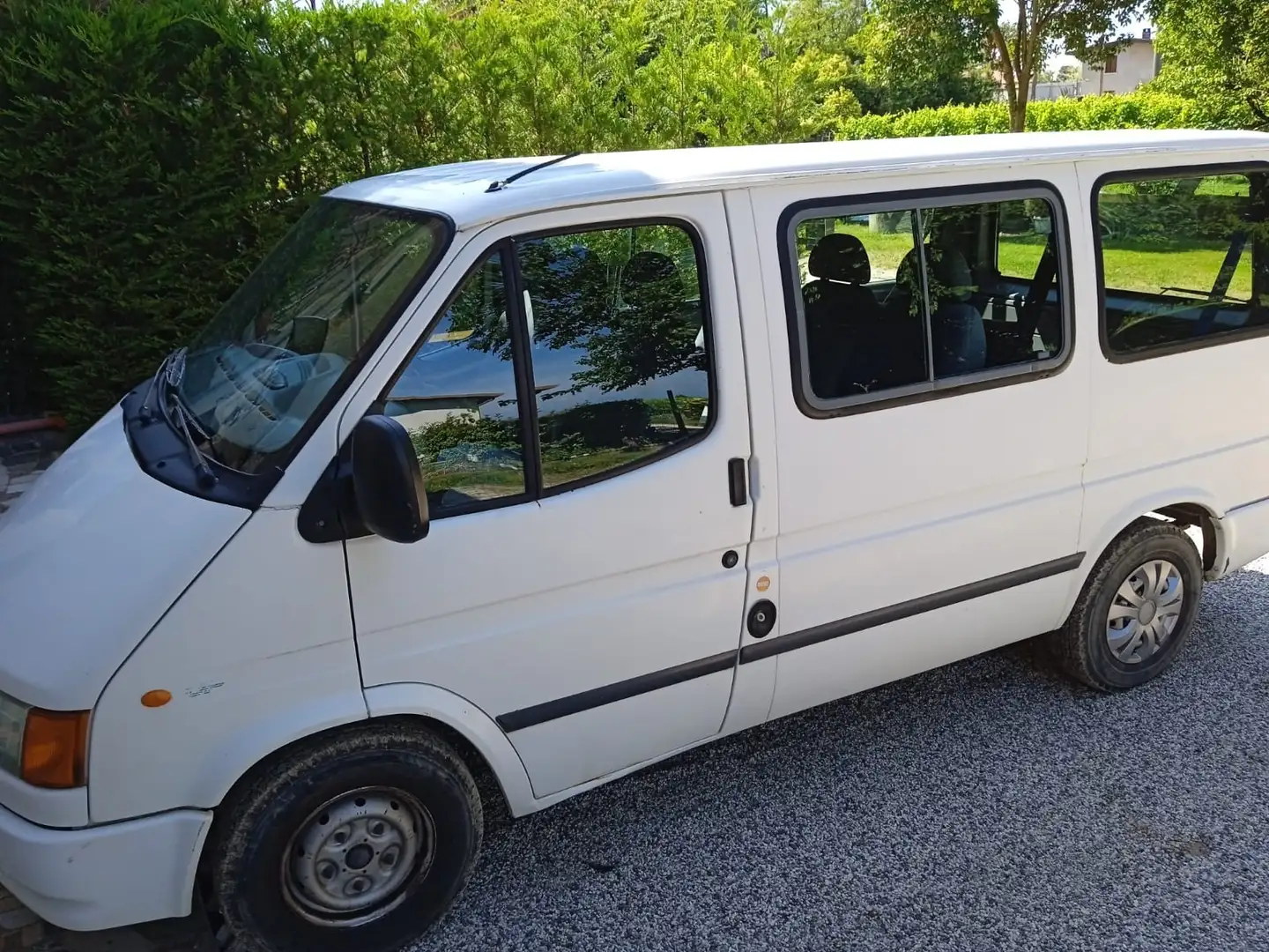 Ford Tourneo Bianco - 2