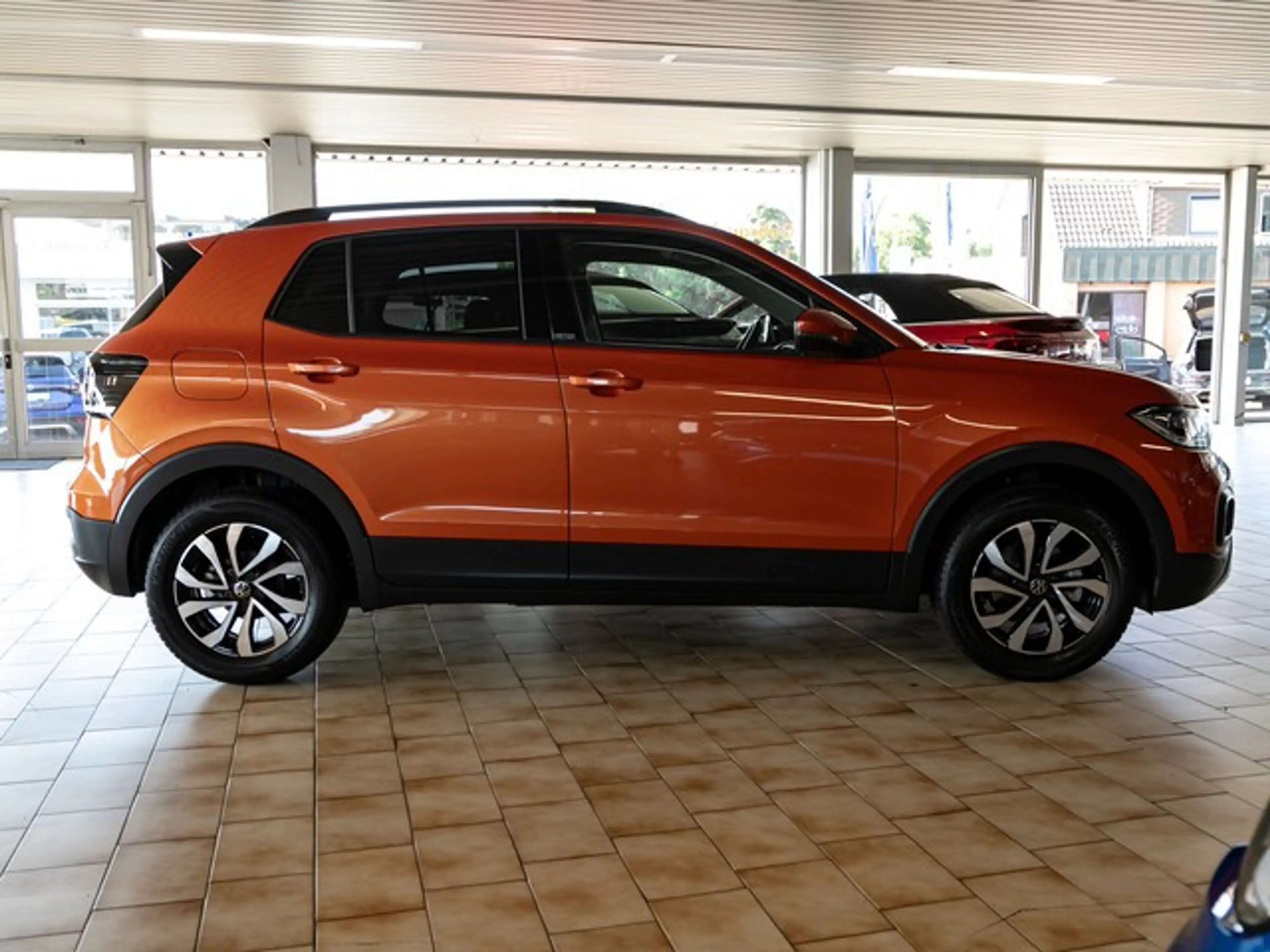 Volkswagen T-Cross 1,0 TSI Active NaviMedia ACC LED — photo 7