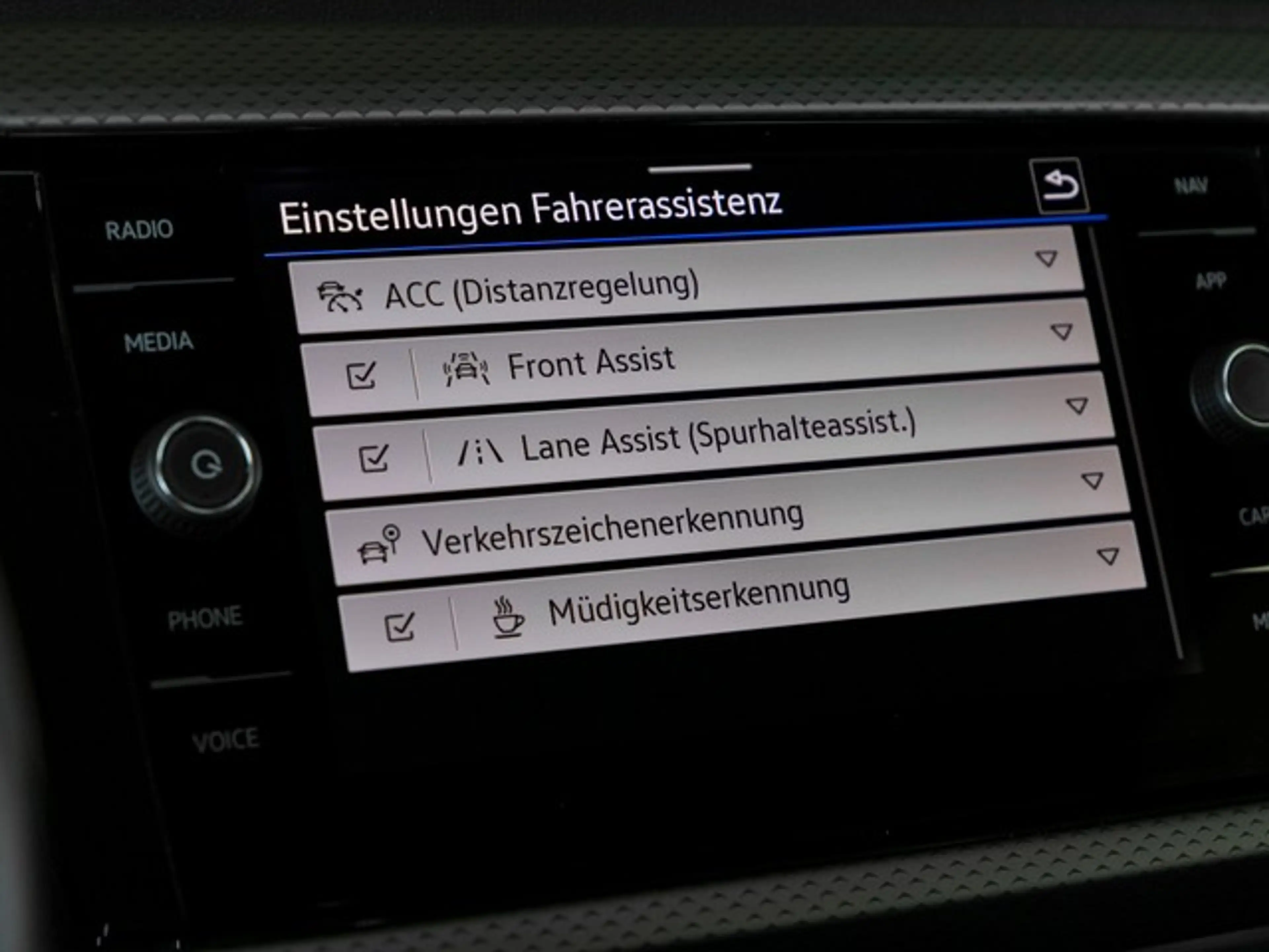 Volkswagen T-Cross 1,0 TSI Active NaviMedia ACC LED — photo 14
