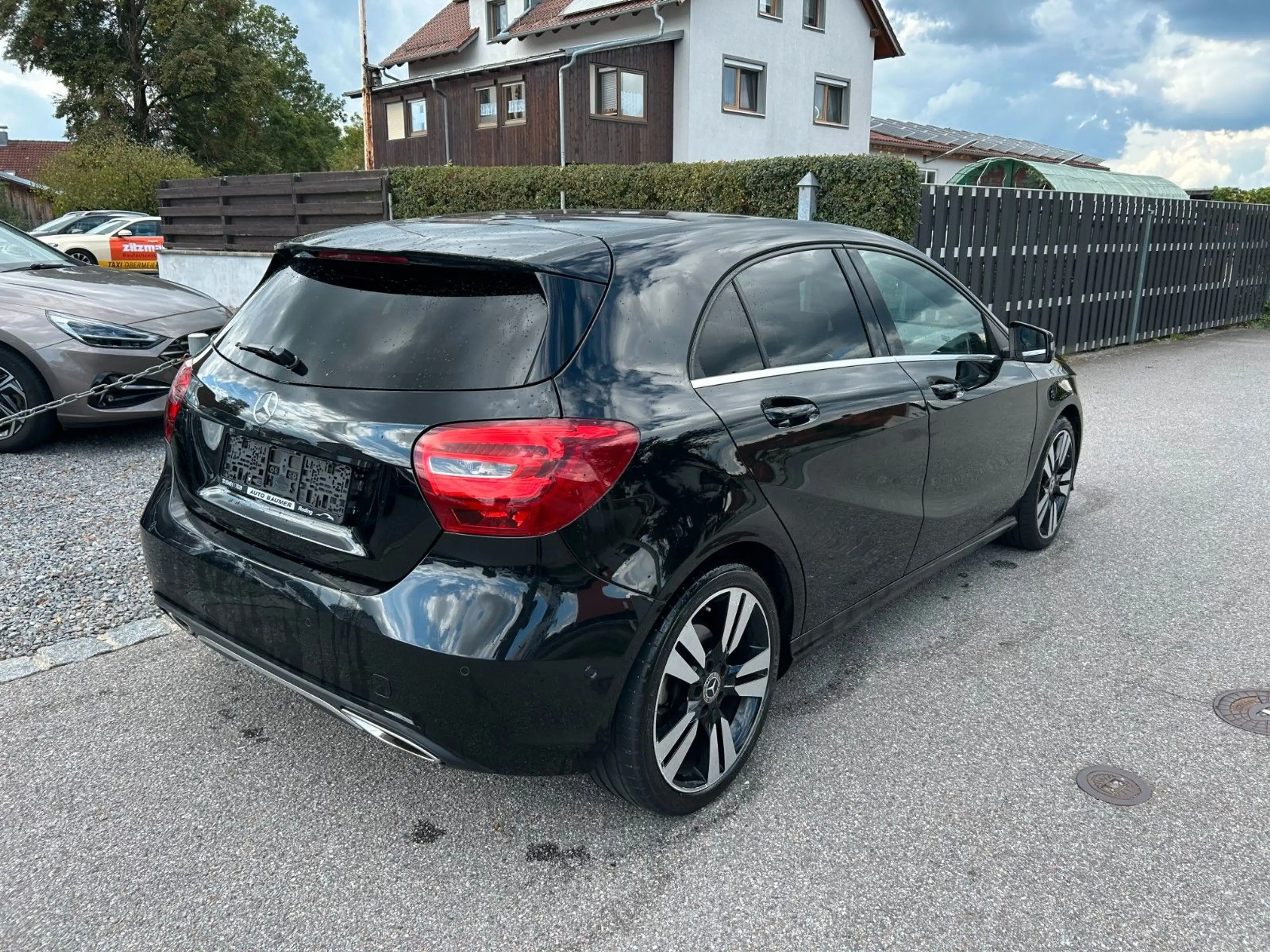 Mercedes-Benz A 180 A A 180 BlueEfficiency Urban — photo 4