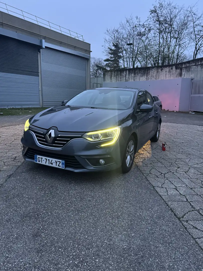 Renault Megane Mégane IV Berline dCi 110 Intens - 1