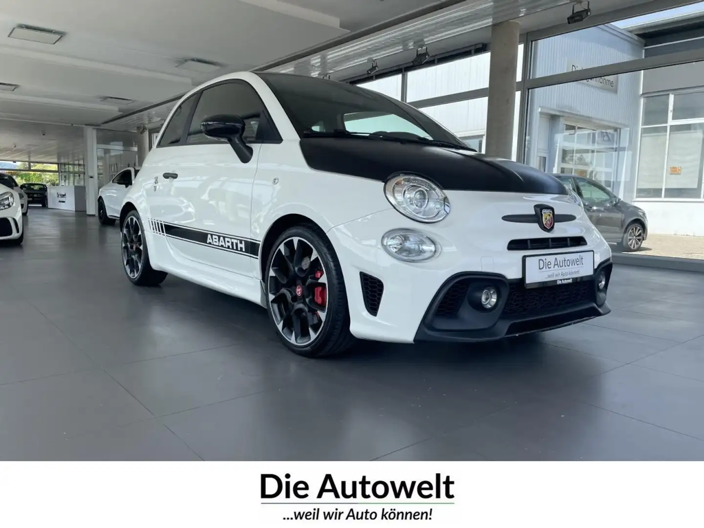Abarth 595 Competizione 1.4 NAVI XENON PDC 180PS BT Klima Xenon Navi Weiß - 1