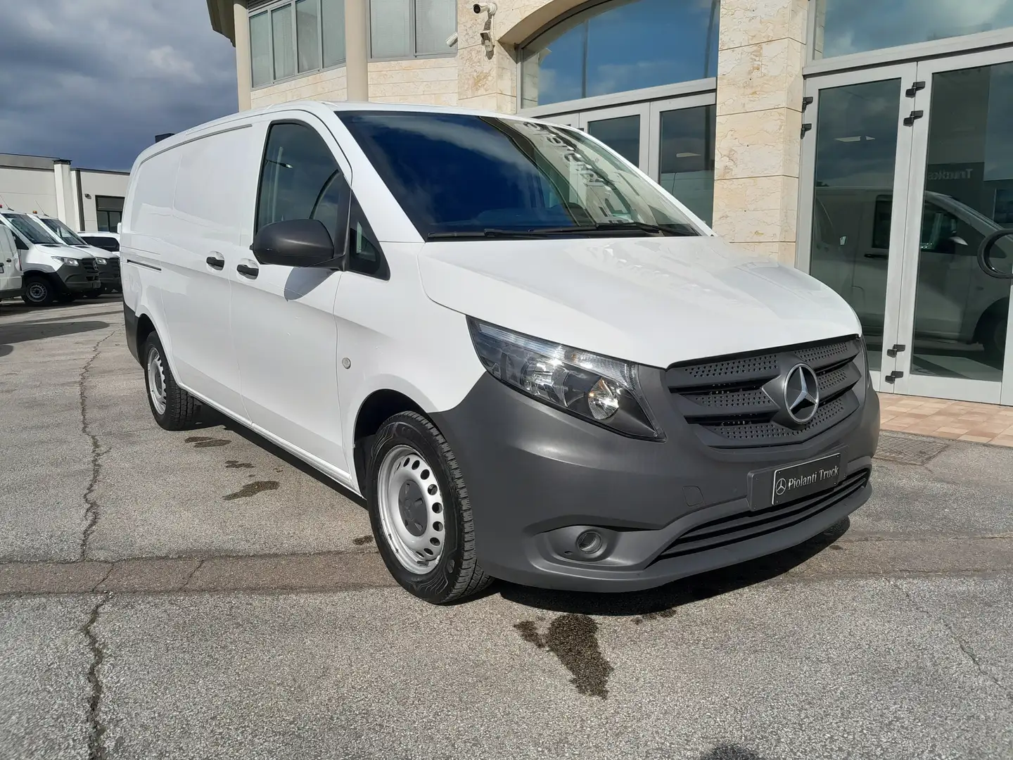 Mercedes-Benz Vito 114 F. Long FWD IVA ESCLUSA! Bianco - 1