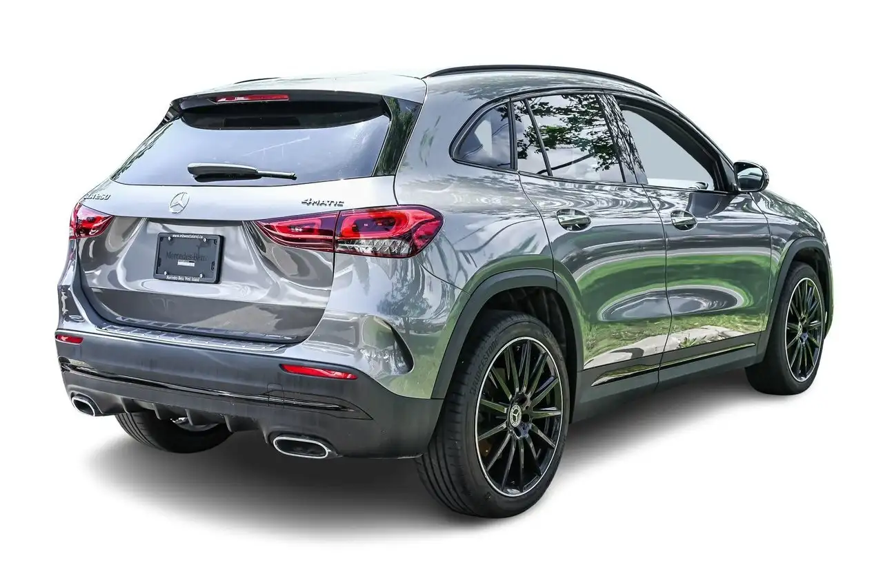 Mercedes-Benz GLA снимка Mercedes-Benz GLA