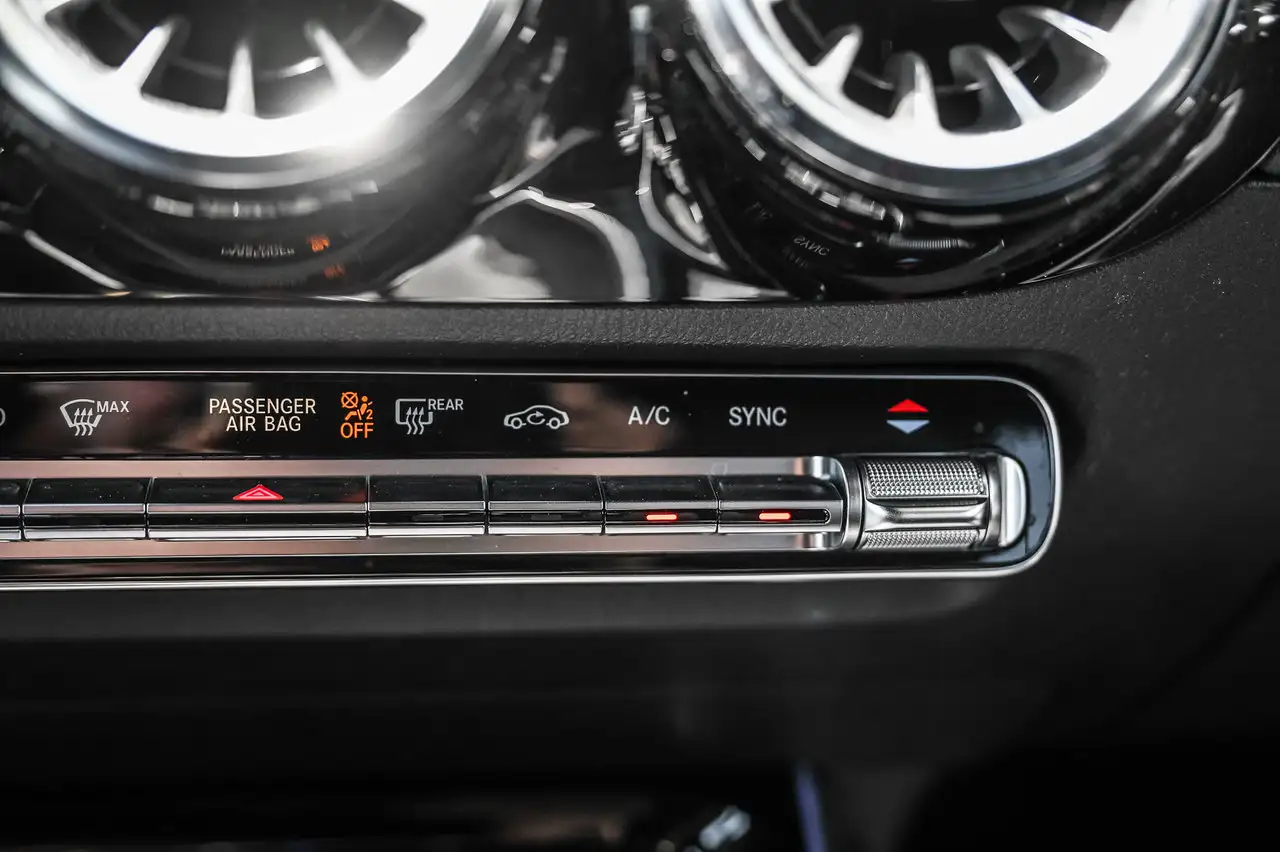 Mercedes-Benz GLA снимка Mercedes-Benz GLA