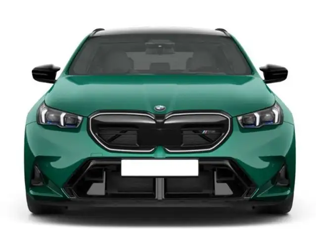 BMW M5 view 2