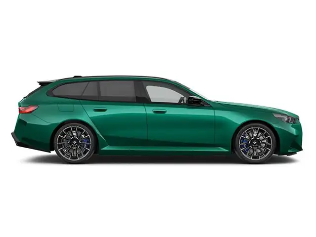 BMW M5 view 3