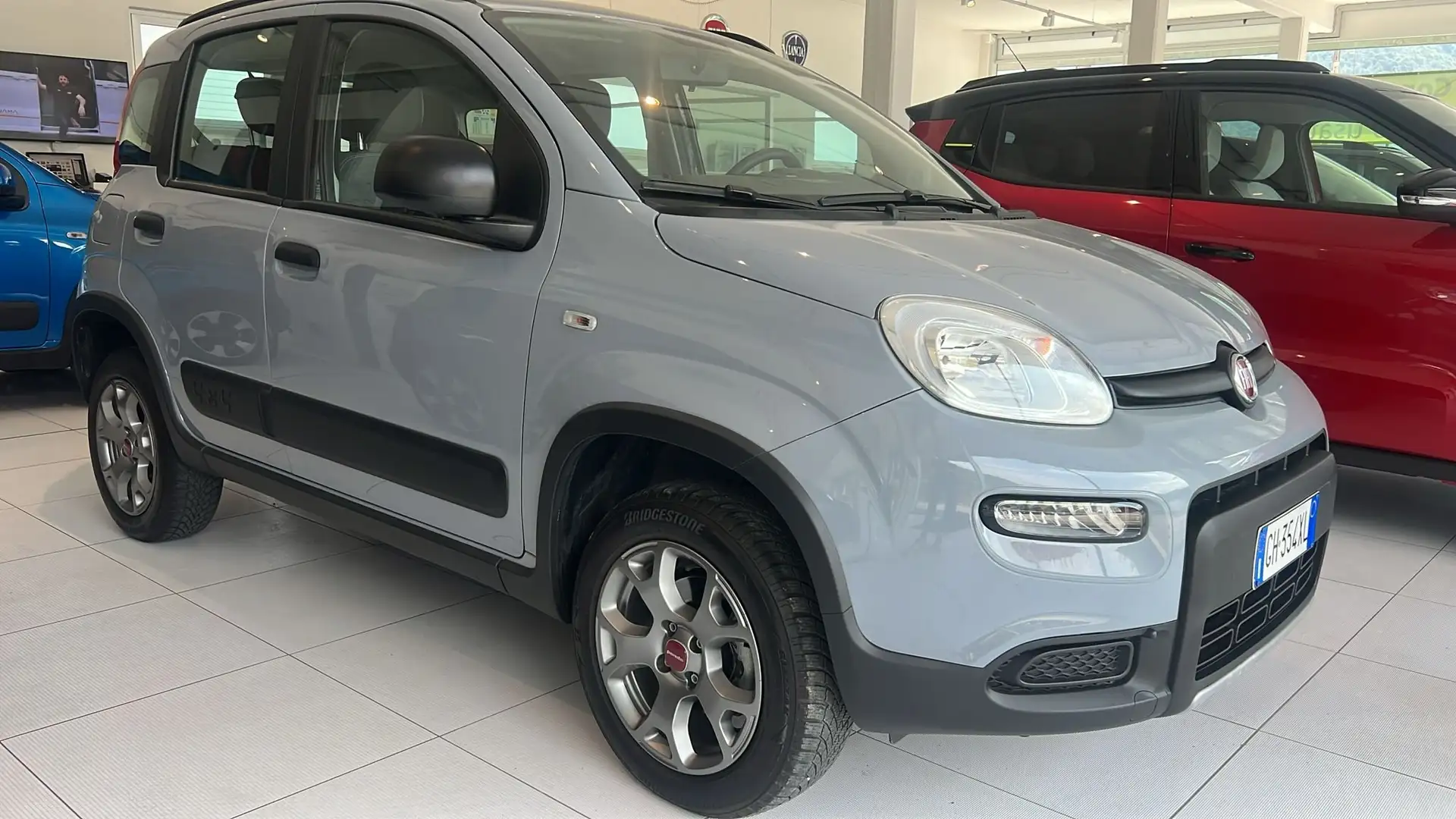 Fiat Panda Panda 0.9 t.air t. Wild 4x4 Grigio - 2