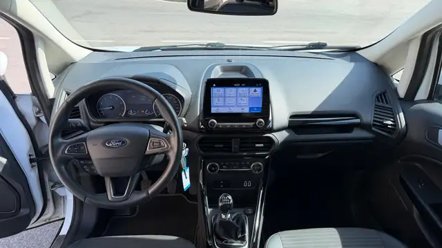 Ford Ecosport view 10