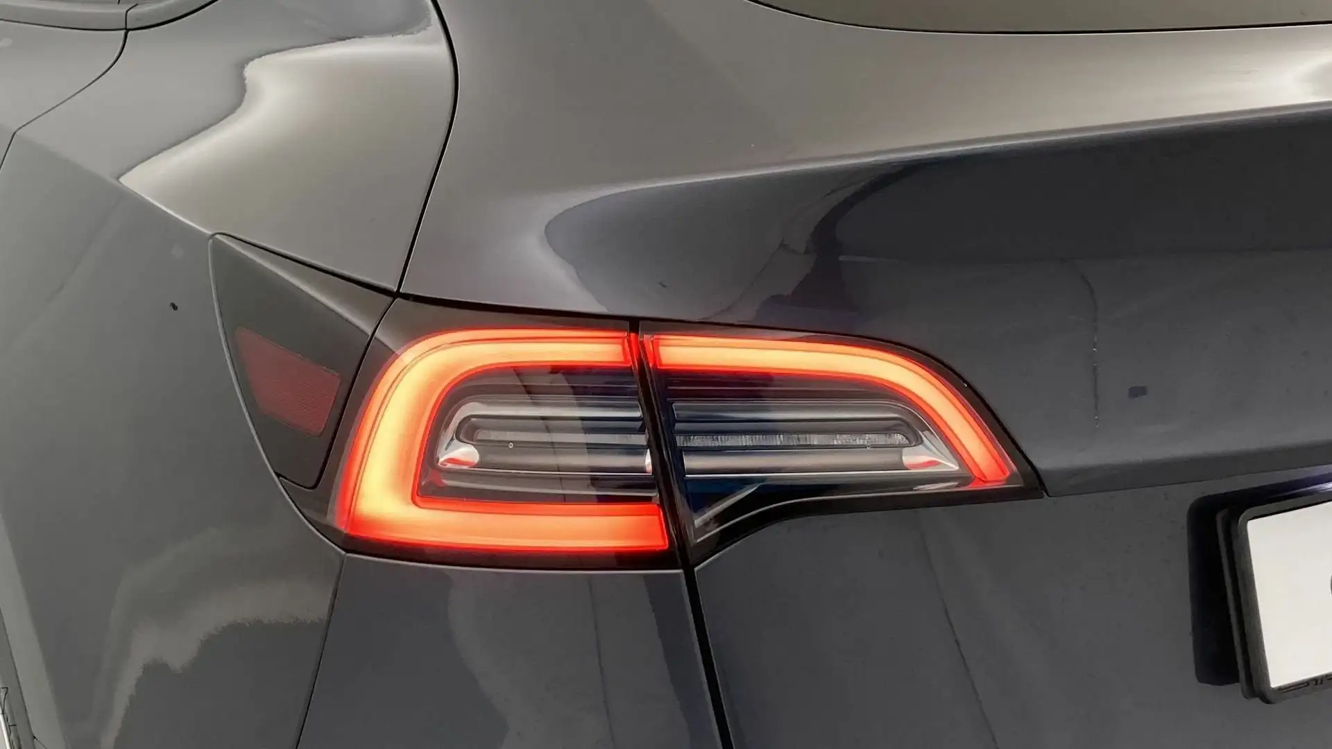 Tesla Model Y Gran Autonomia AWD Argent - 2