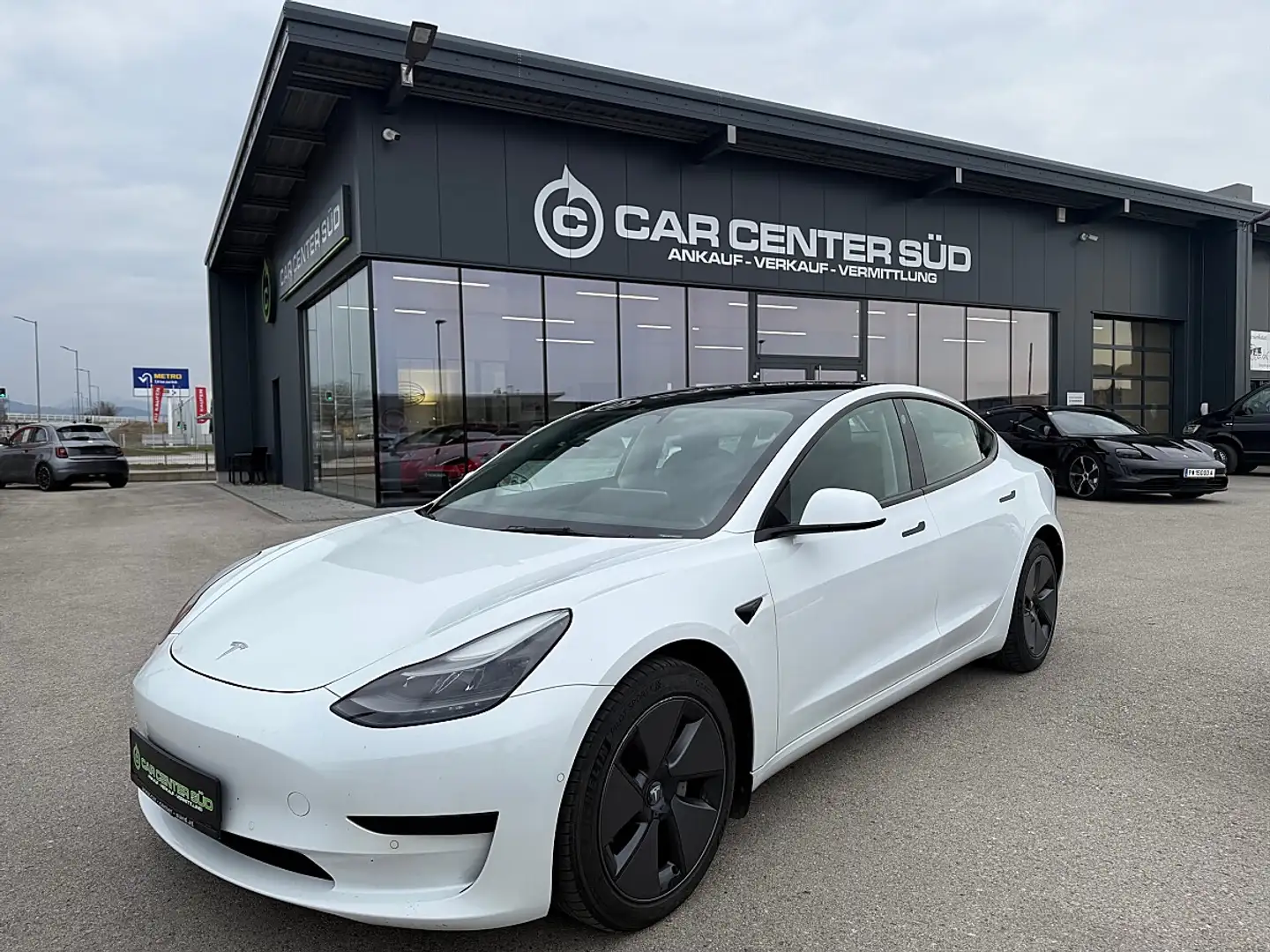 Tesla Model 3 Standard Range RWD Plus 57,5kWh Weiß - 1