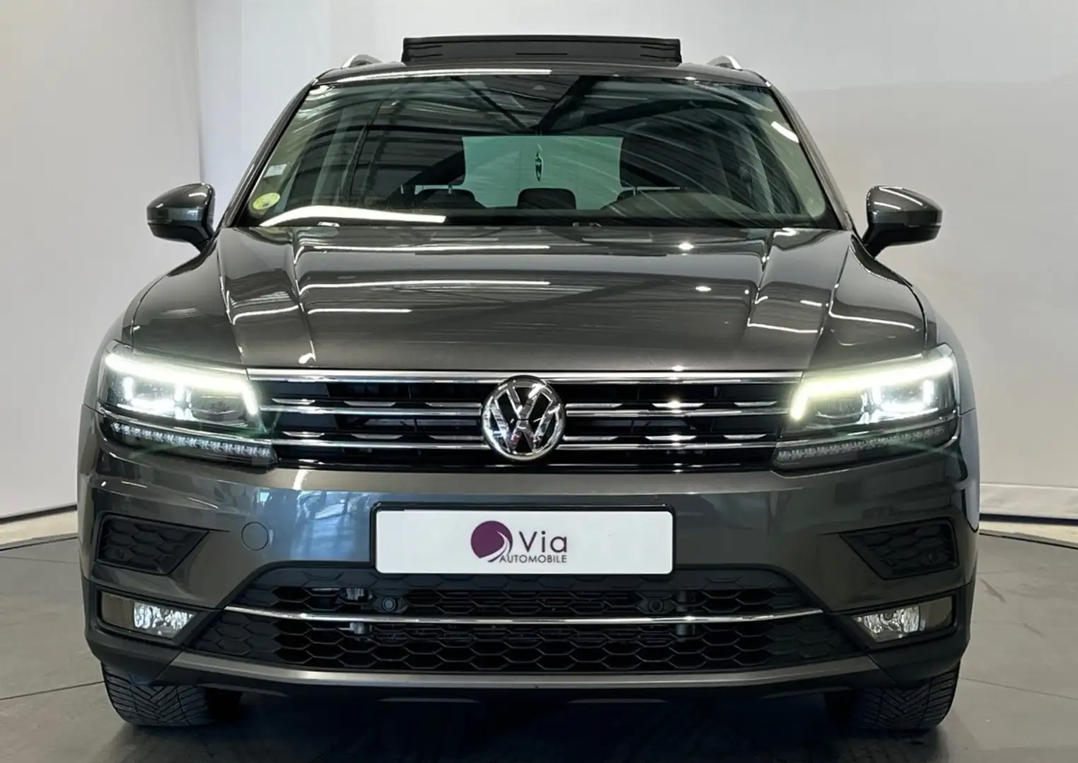 Volkswagen Tiguan 2.0 TDI 190 DSG7 4Motion Carat TOIT PANO OUVRANT Gris - 2