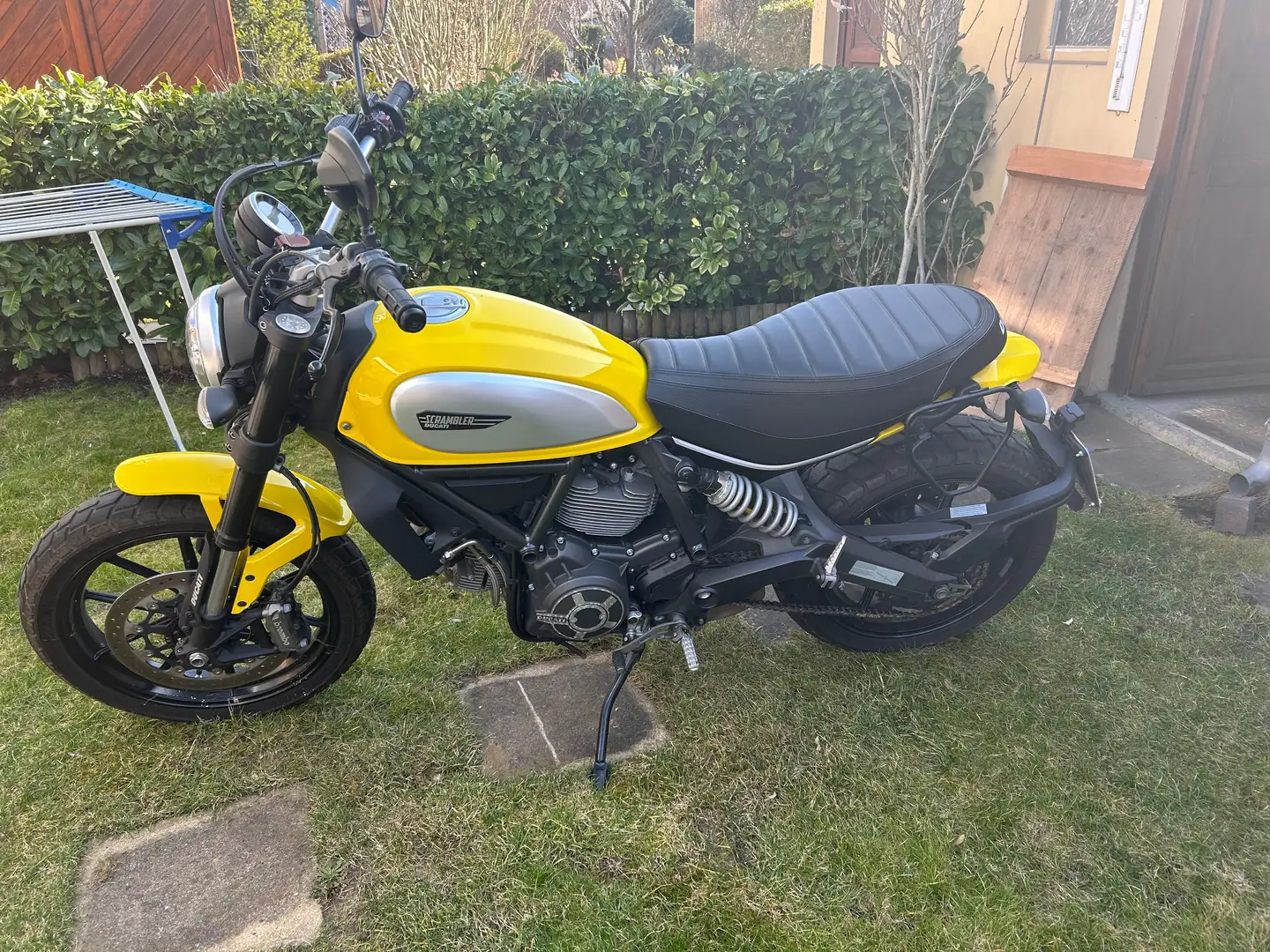 Ducati Scrambler Gelb - 2