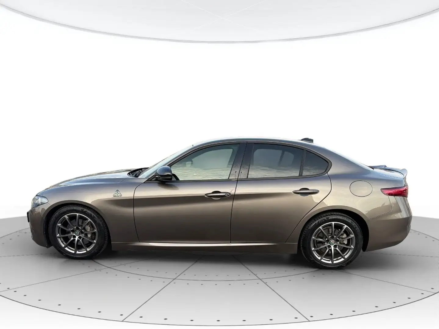 Alfa Romeo Giulia 2.2 t Super 150cv Grigio - 2