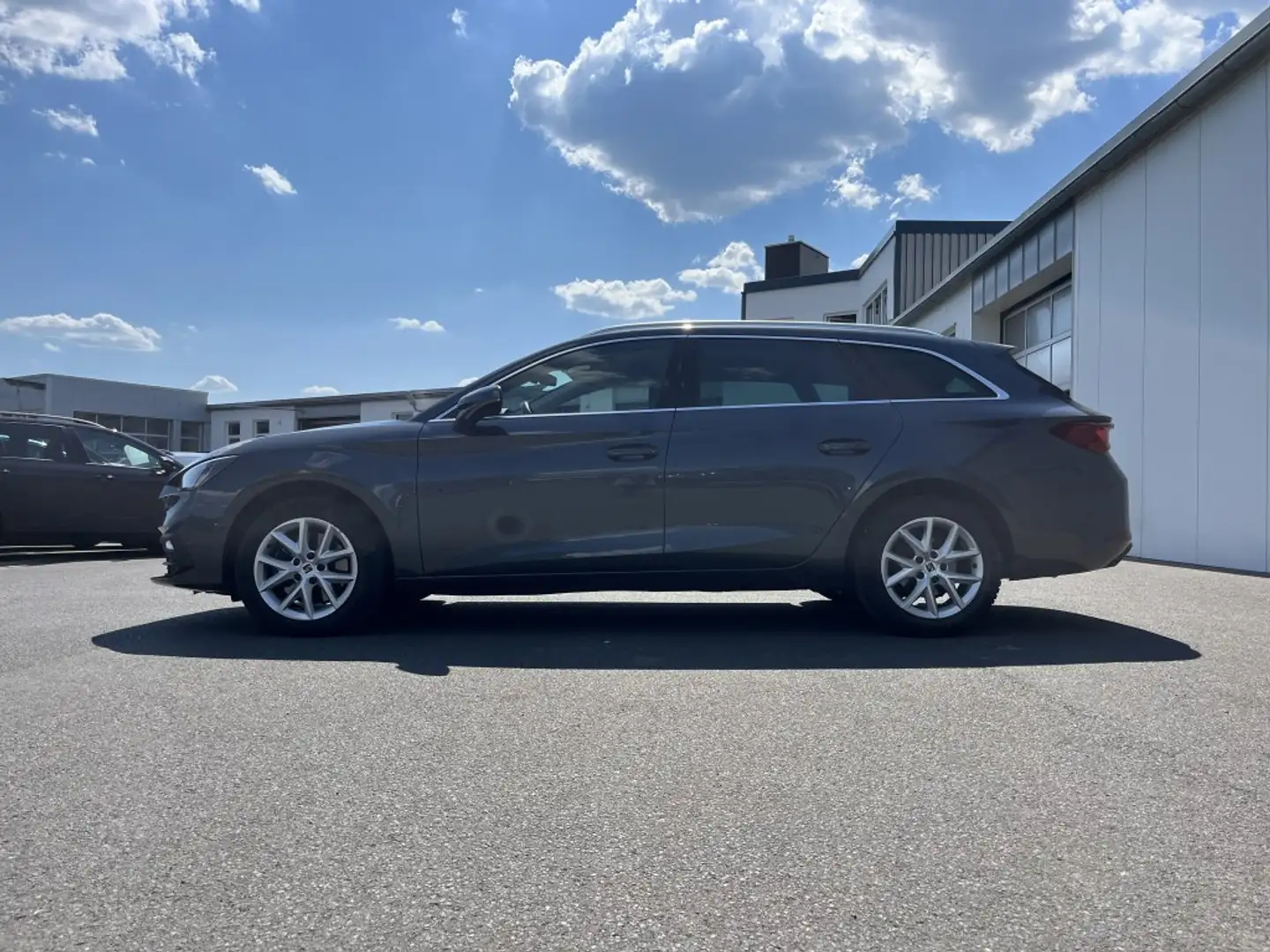 SEAT Leon SP 2.0 TDI DSG Style 100€ m. 20% Anzahlung Digit Grau - 2