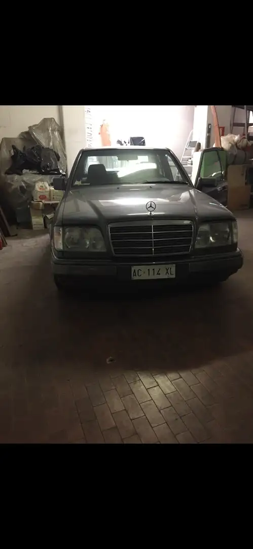 Mercedes-Benz E 200 Elegance - 1