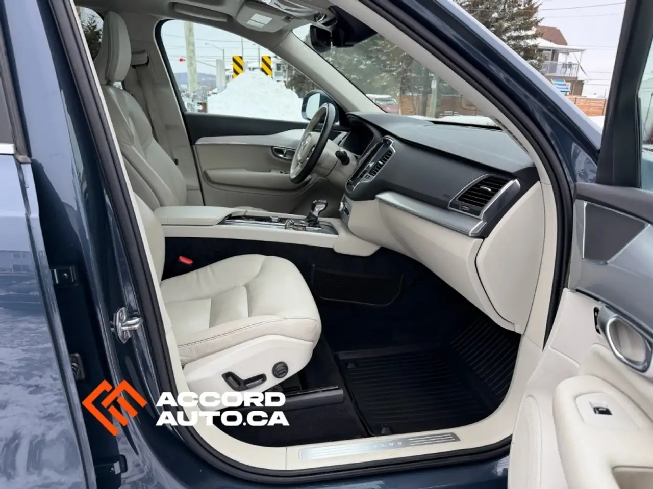 Volvo XC90 снимка Volvo XC90