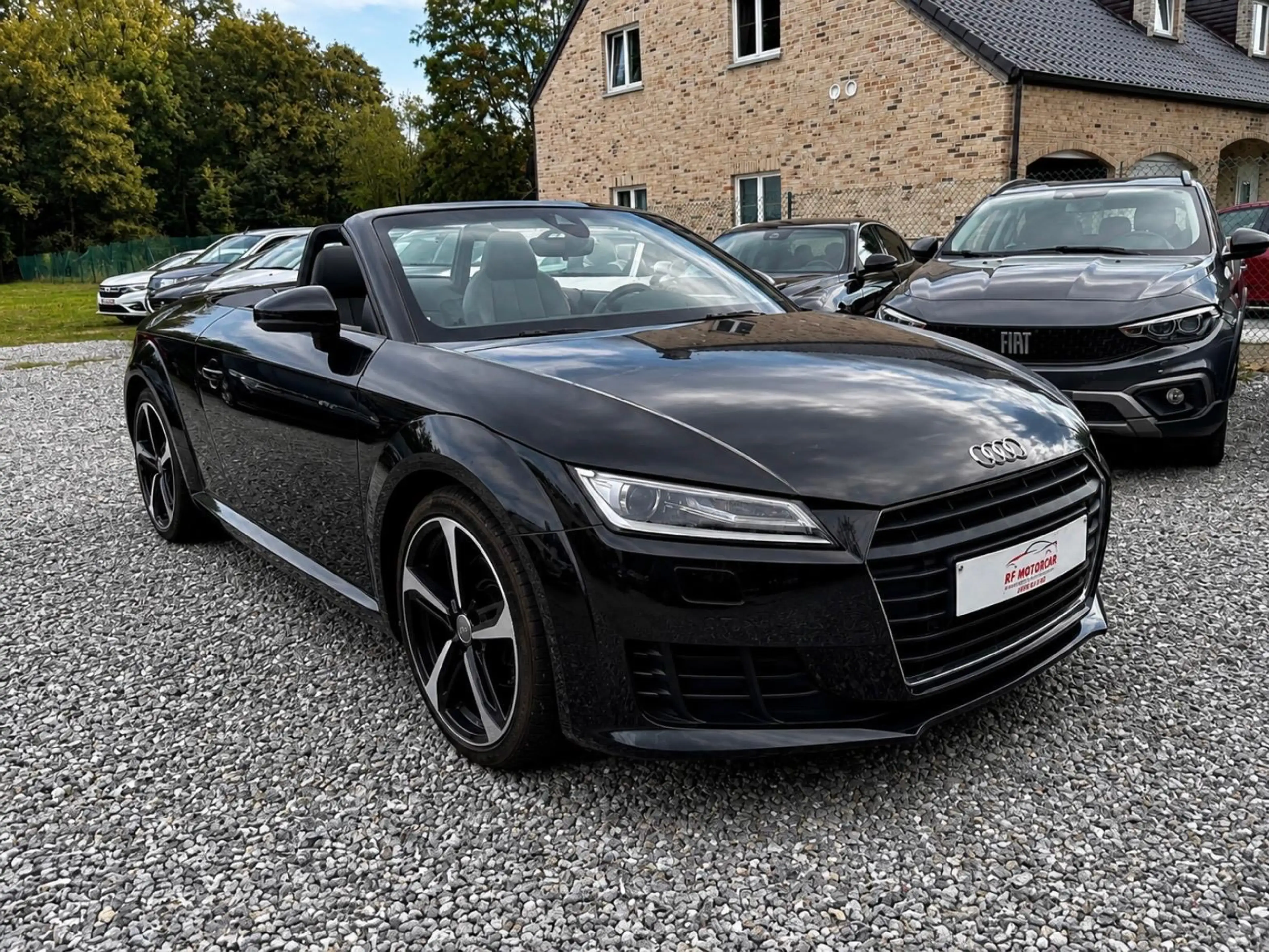 Audi TT 2.0 TFSI S tronic * FULL SERVICE HISTORY / CARNET ENTRETIEN COMPLET * ÉTAT SHOWROOM — photo 15