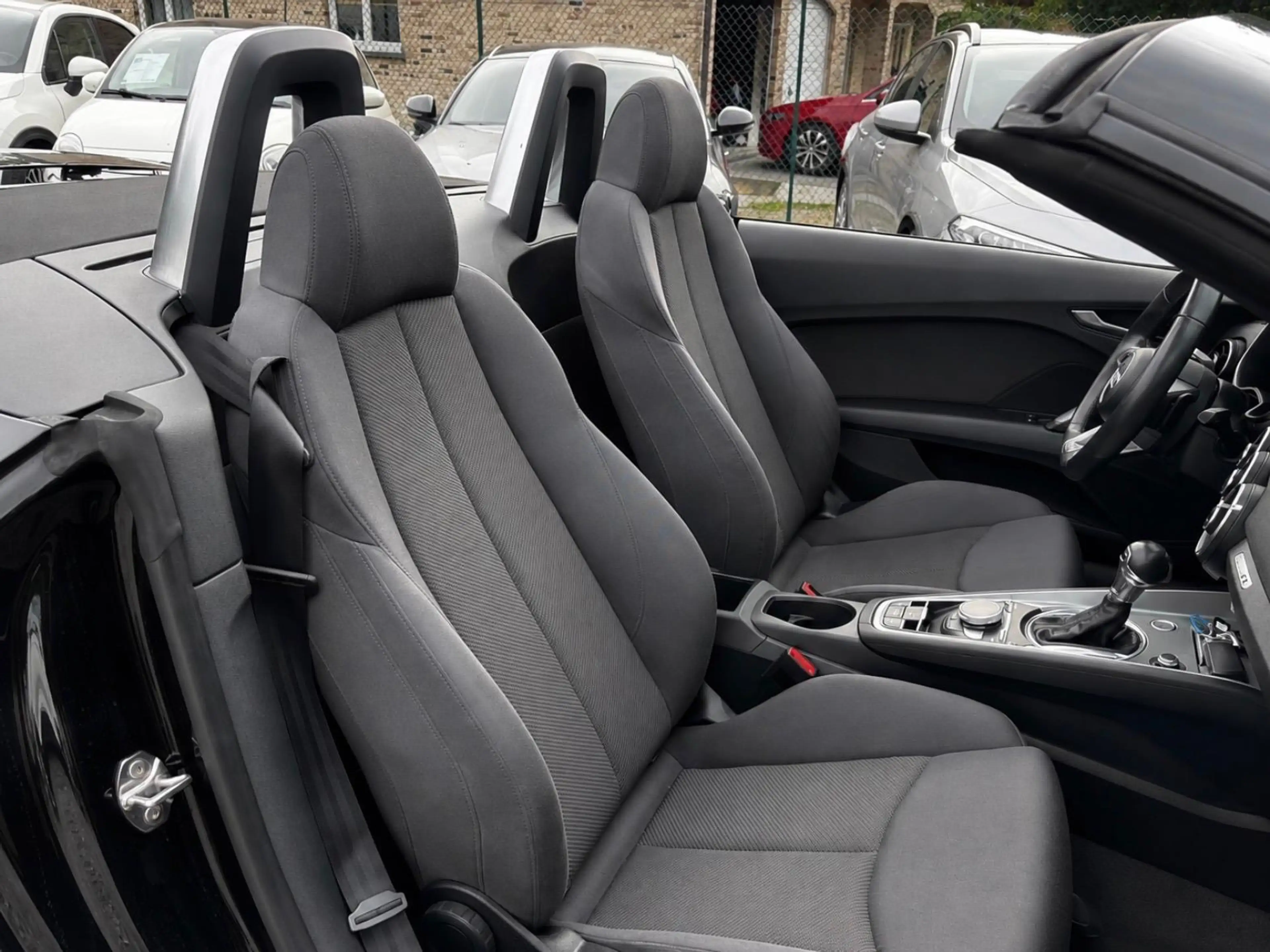 Audi TT 2.0 TFSI S tronic * FULL SERVICE HISTORY / CARNET ENTRETIEN COMPLET * ÉTAT SHOWROOM — photo 10
