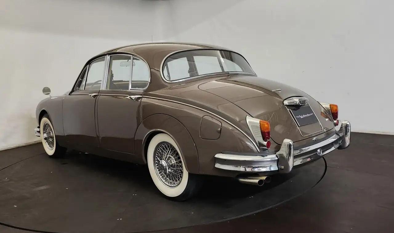 Jaguar MK II 3.8 overdrive, foto 3