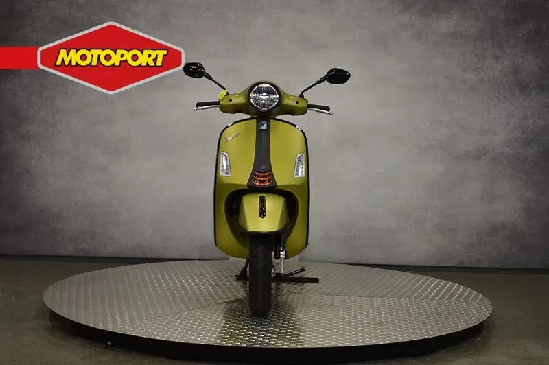 Vespa GTS Super Sport 300 - foto 3