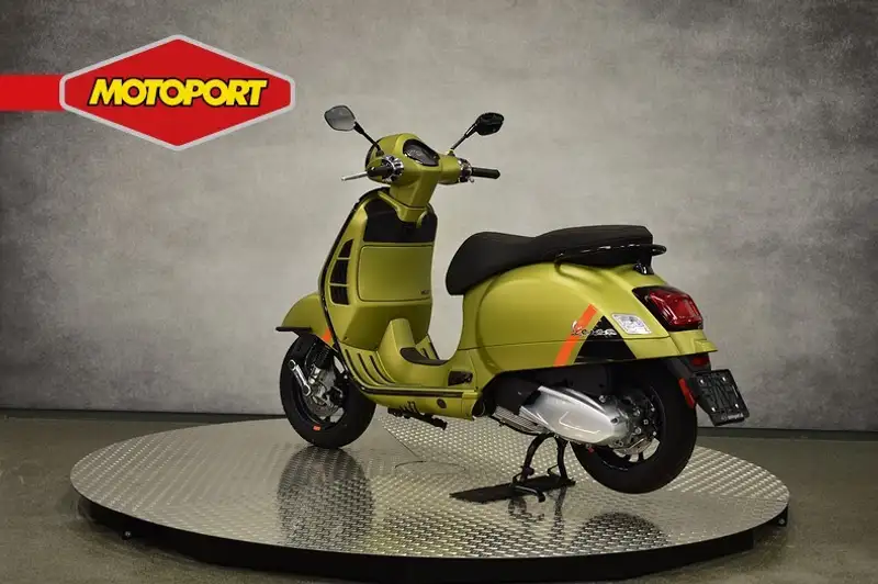 Vespa GTS Super Sport 300 - foto 6