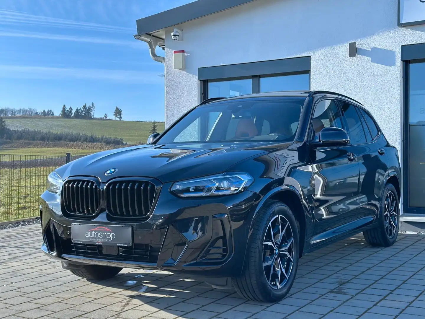 BMW X3 xDrive 20d MSport/Laser/AHK/M-Sitze/Pano/HuD Schwarz - 1