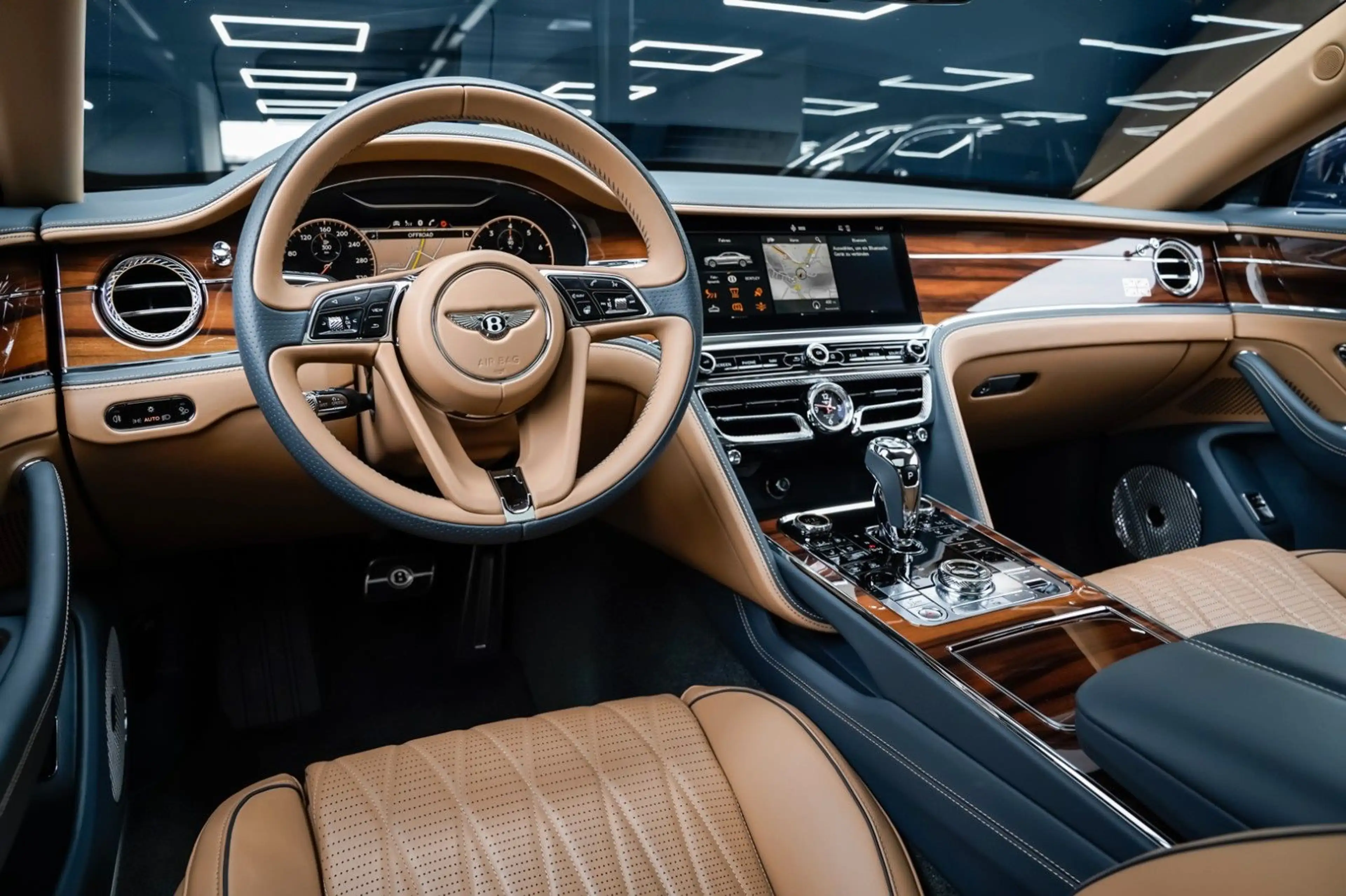 Bentley Flying Spur 6.0 W12 First Edition Mulliner — photo 14