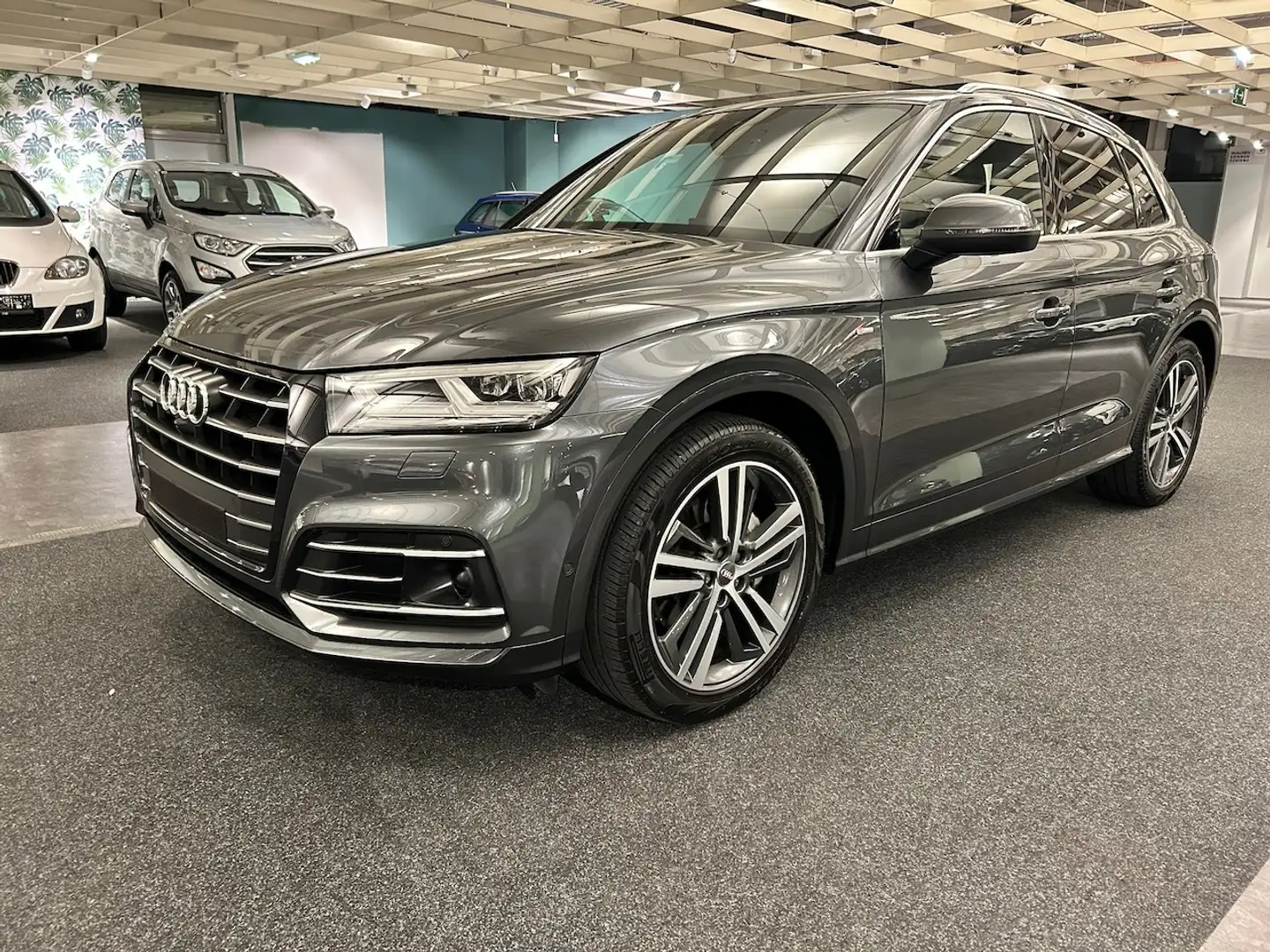 Audi Q5 55 TFSI e quattro sport *Sline/Massage/Matrix* Grau - 1