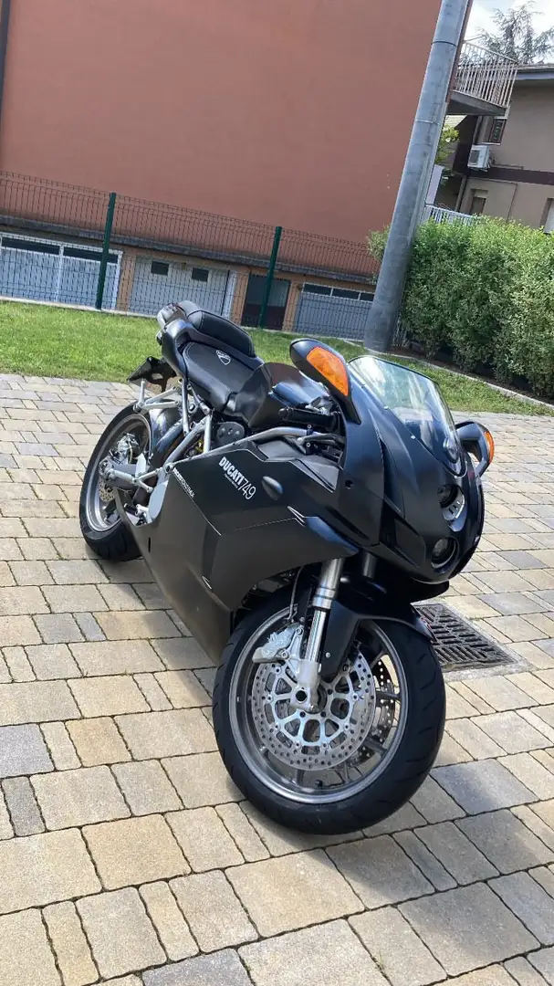 Ducati 749 Dark - 1