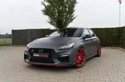 Hyundai i30 N Performance Fastback Mattschwarz/Tiefer/Sommerfz