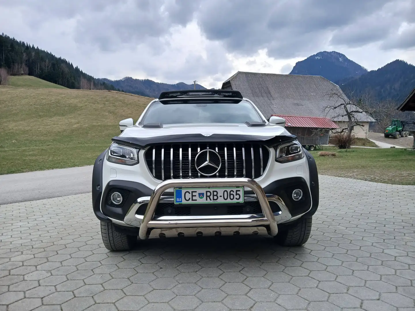 Mercedes-Benz X 350 X 350 d 4MATIC Power Aut. Power Weiß - 2