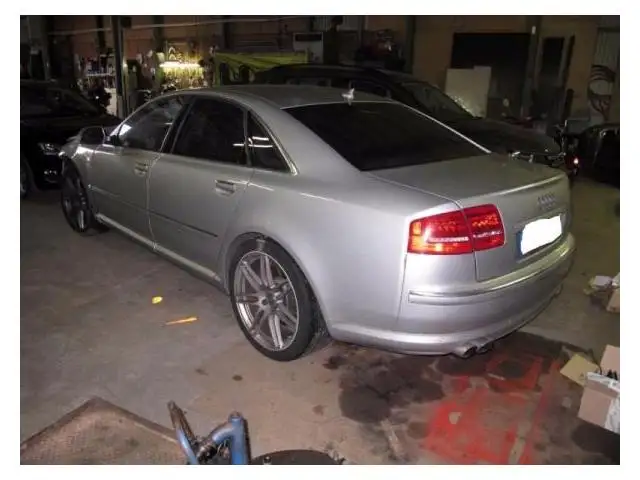 Audi S8 5.2 FSI Quattro Facelift Scheckheft 20 Zoll Voll
