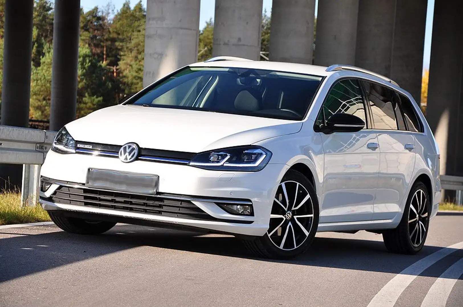 Volkswagen Golf VII Variant Highline ACC STH RFK Weiß - 1