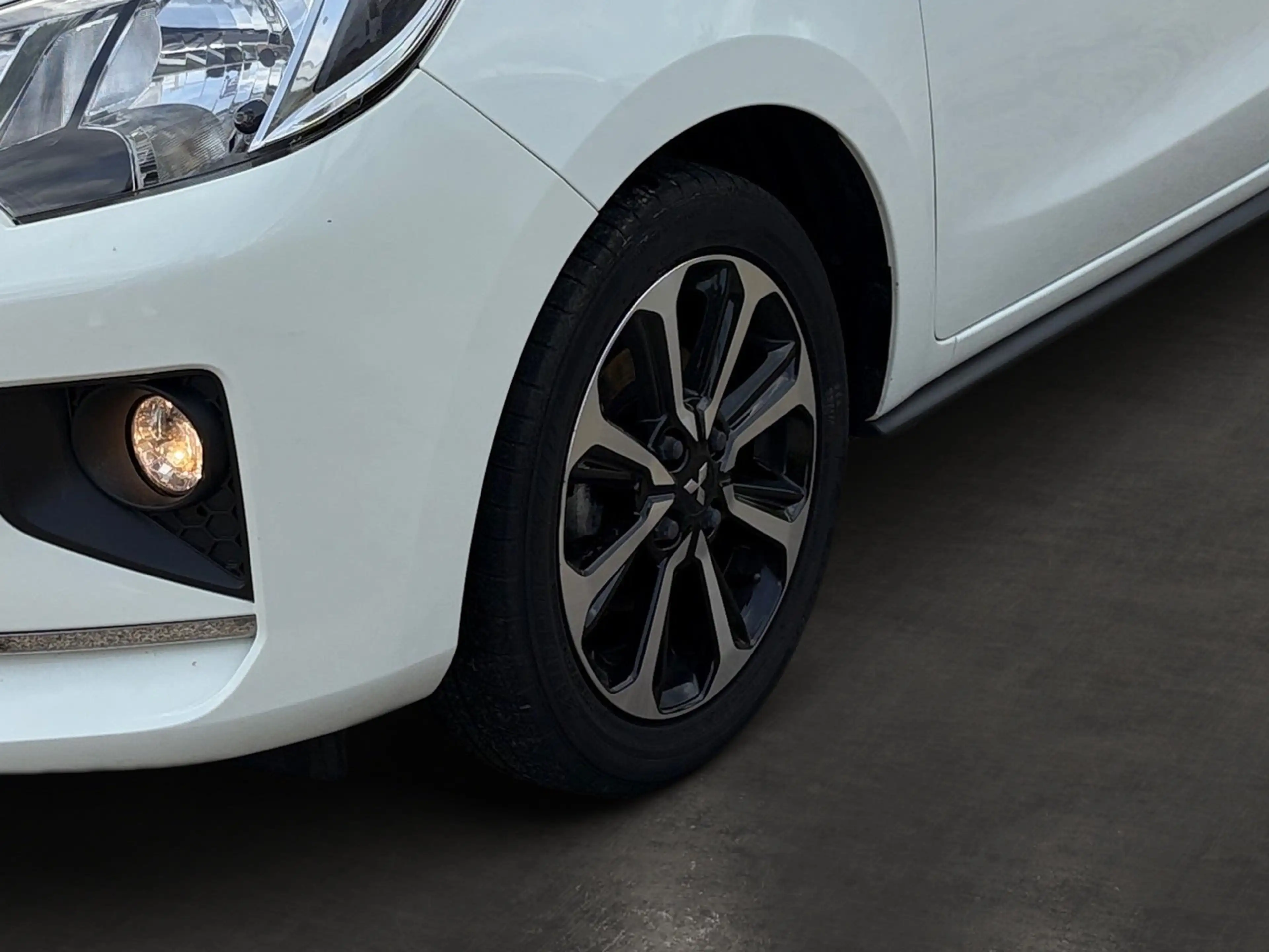 Mitsubishi Space Star 1.2 Select+ SHZ+LM — photo 6