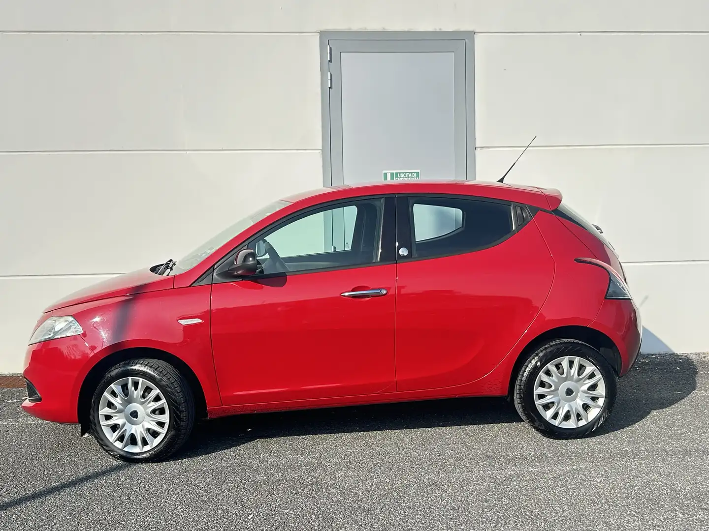 Lancia Ypsilon Ypsilon 0.9 t.air Gold ecochic metano 80cv Rot - 2
