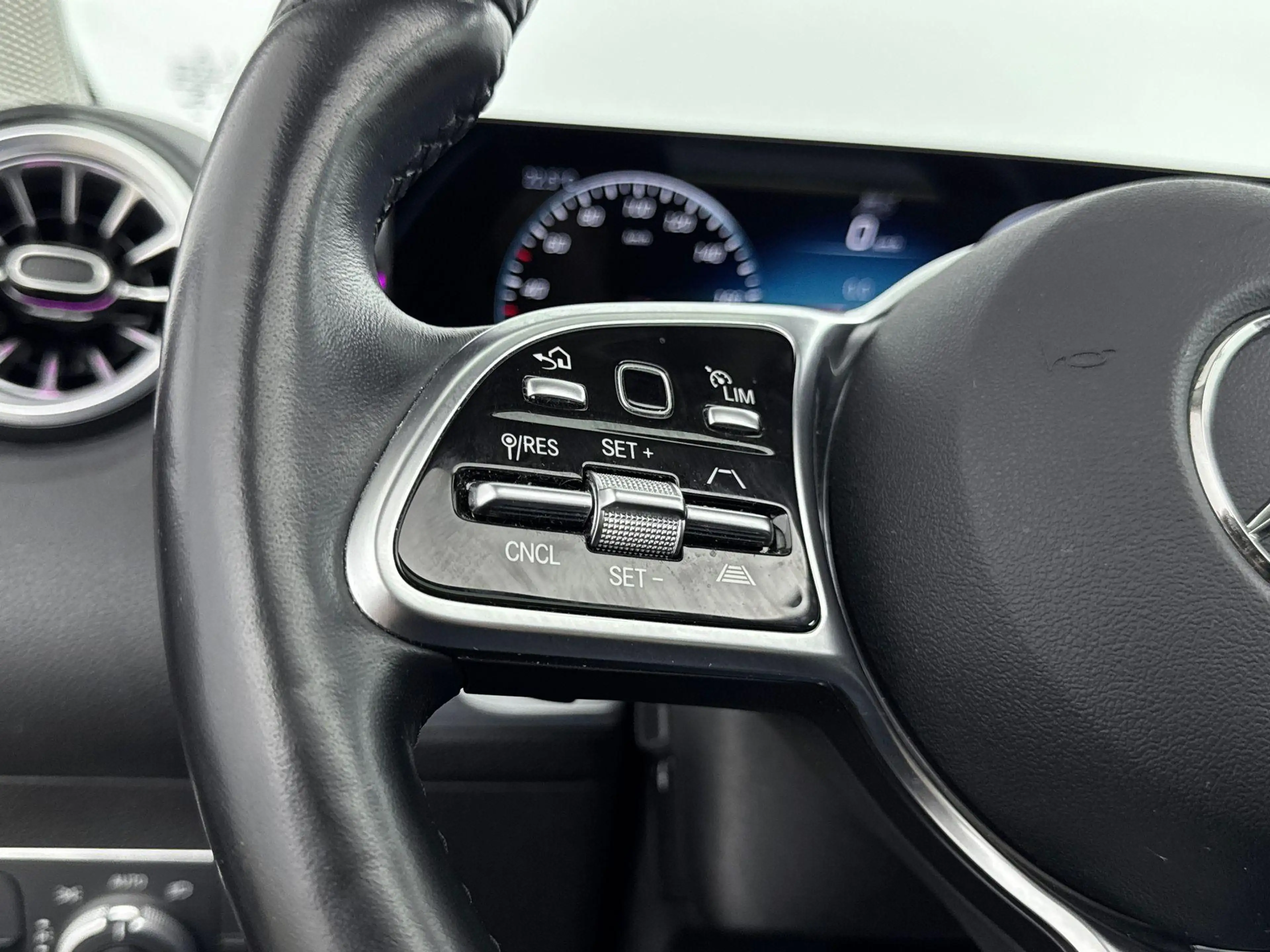 Mercedes-Benz EQB 250 Business Line 7-Persoons 67 kWh | Panoramadak | Ri — photo 14