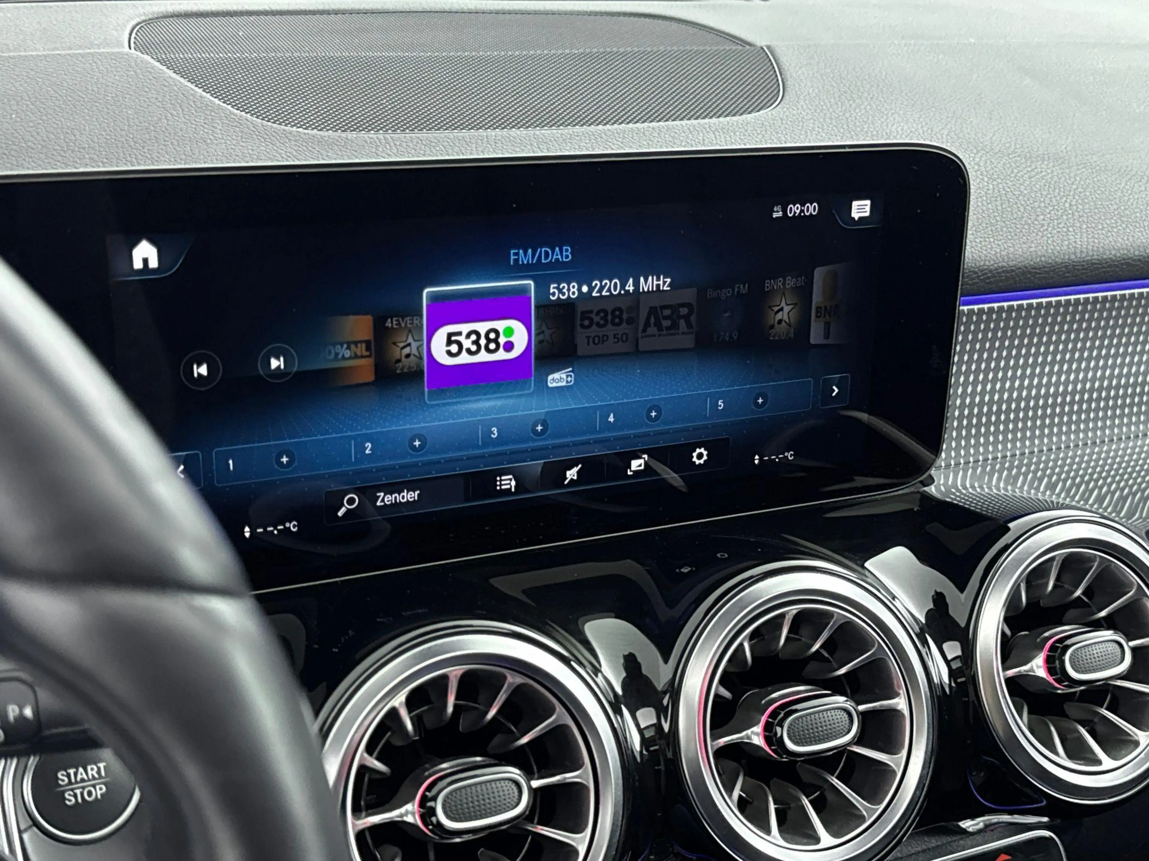 Mercedes-Benz EQB 250 Business Line 7-Persoons 67 kWh | Panoramadak | Ri — photo 15