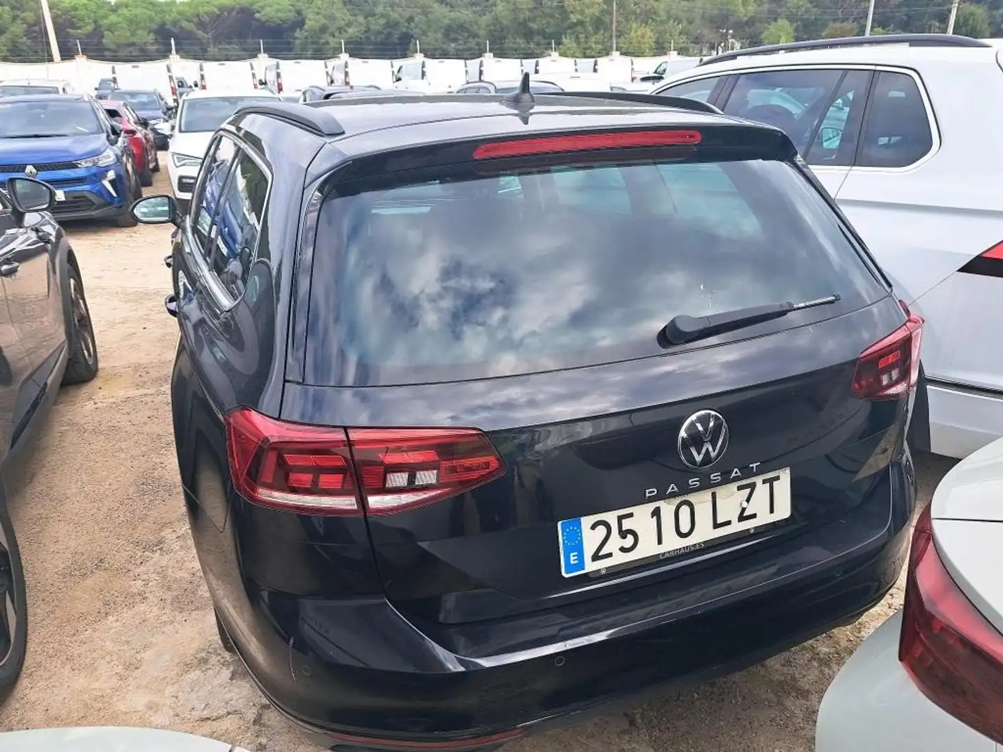 Volkswagen Passat Variant 2.0TDI EVO Executive 110kW Negro - 2