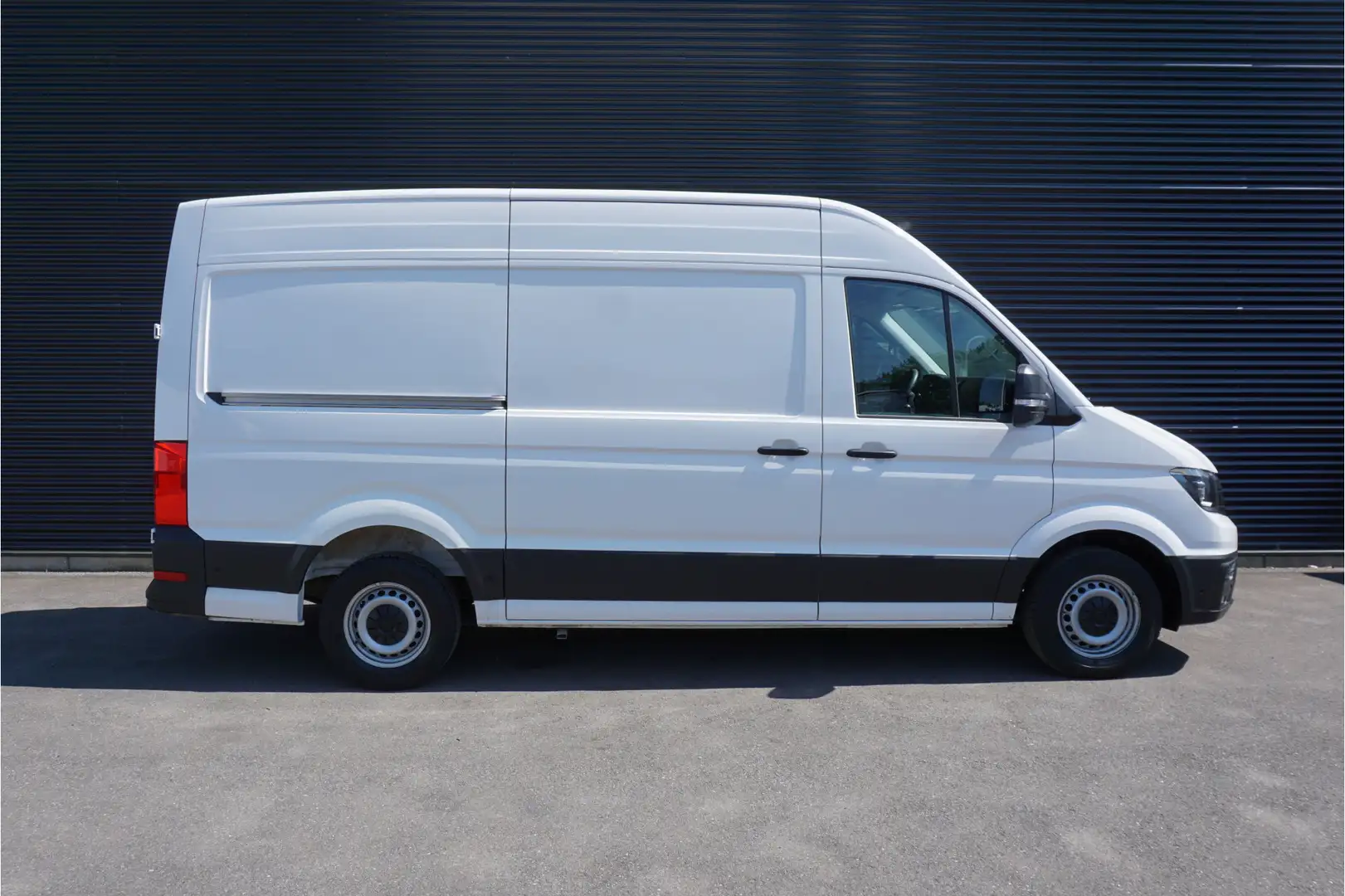 Volkswagen Crafter 30 | 140 PK | L3H3 | App-Connect | Camera | Voorru Wit - 2