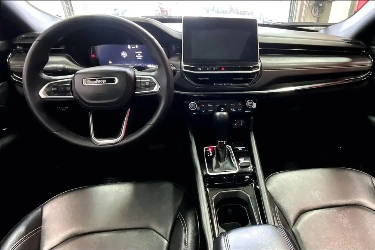 Jeep Compass снимка Jeep Compass